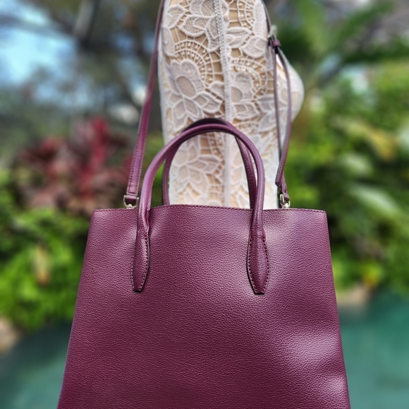 Stunning Kate Spade Burgundy Wine Convertible tote-Use it any way you like! - Picture 5 of 16